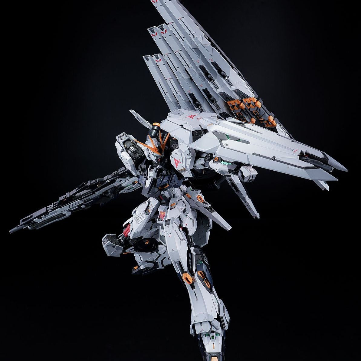 (Pre-Order) Dragon Tiger Model GK Style Nu Gundam Model Kit (ETA: Q1 2027)