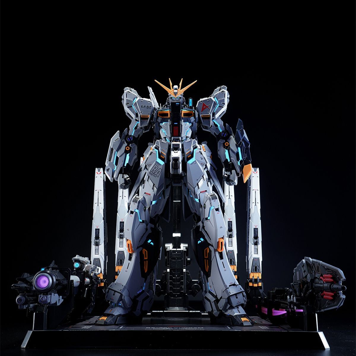 (Pre-Order) Dragon Tiger Model GK Style Nu Gundam Model Kit (ETA: Q1 2027)