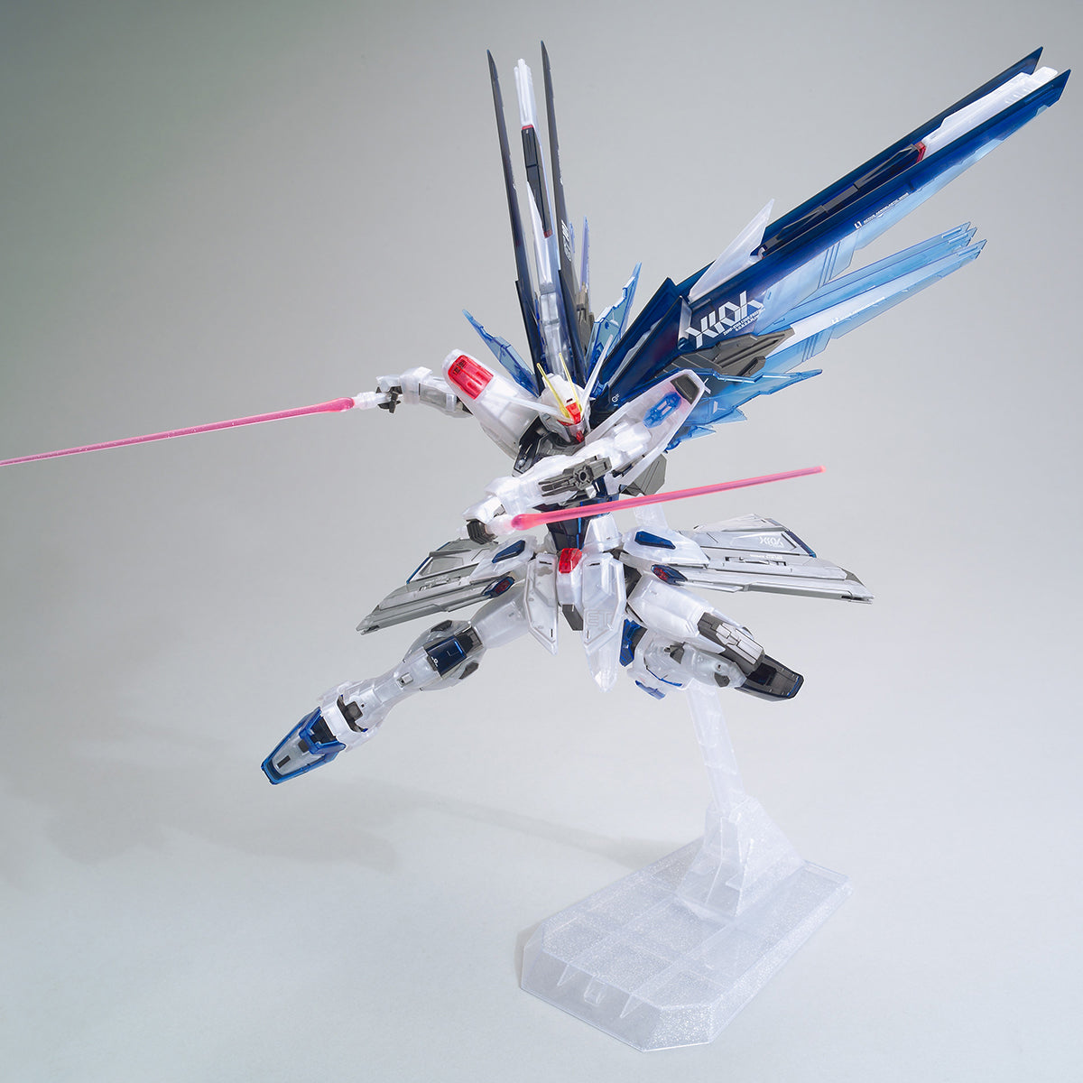 MG The Gundam Base Limited Freedom Gundam 2.0 Clear Color 1/100