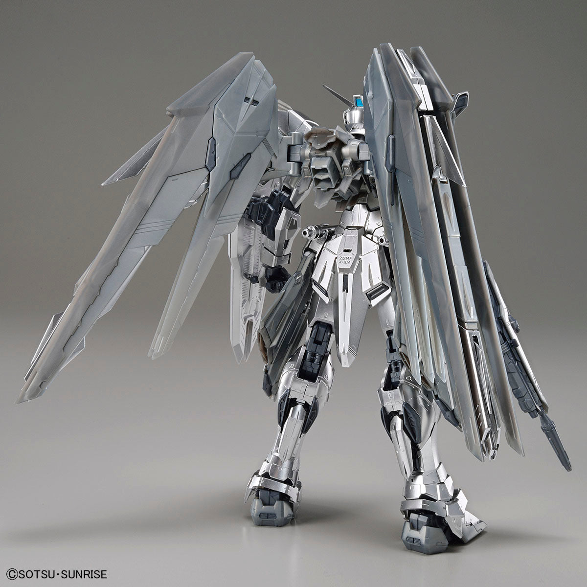 MG 1/100 The Gundam Base Limited Freedom Gundam Ver. 2.0 [Silver