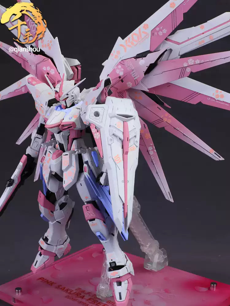 MG Freedom Gundam Ver.2.0 1/100 Customized Version Cherry Pink (Qianshou Studio)