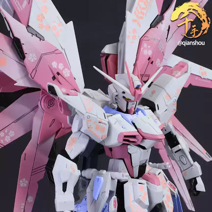 MG Freedom Gundam Ver.2.0 1/100 Customized Version Cherry Pink (Qianshou Studio)