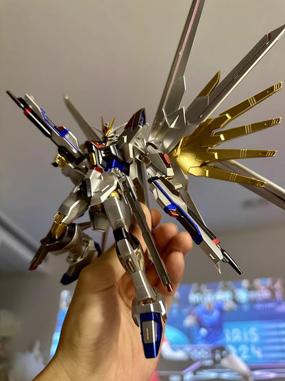 HG Mighty Strike Freedom Gundam 1/144 Customized Version Metallic Paint (Qianshou Studio)