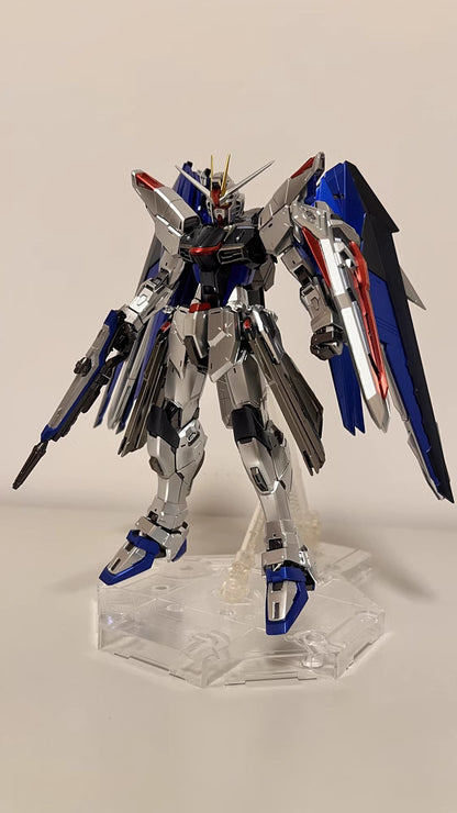 MG Freeom Gundam Ver. 2.0 1/100 Customized Version Metallic Paint (Qianshou Studio)