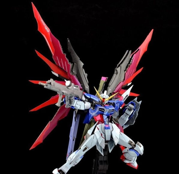 DRAGON MOMOKO Destiny Gundam 1/100 MG ZGMF-X42S Gundam