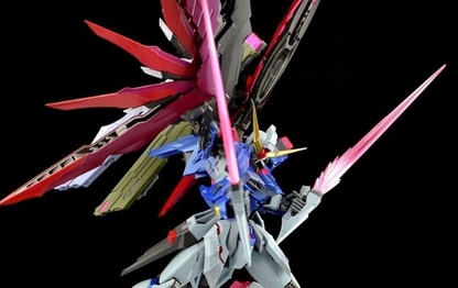 DRAGON MOMOKO Destiny Gundam 1/100 MG ZGMF-X42S Gundam