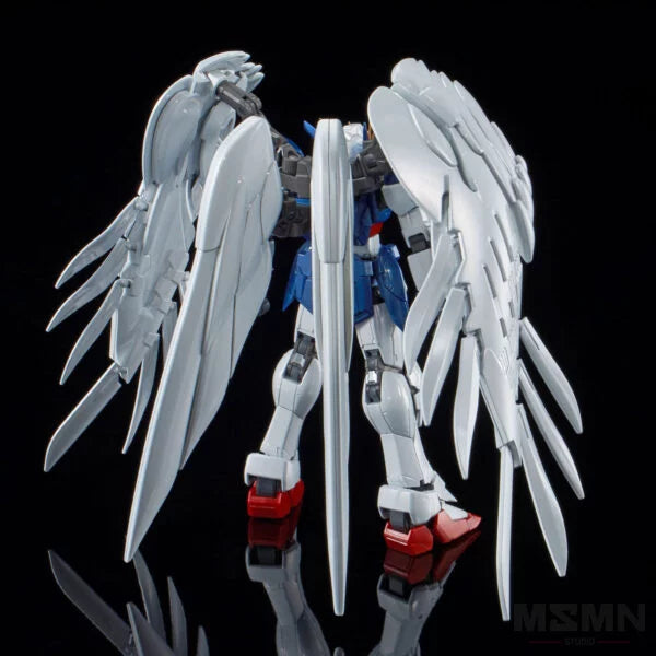 RG Wing Gundam Zero Custom EW + Drei Zwerg Buster [Titanium Finish] [P-Bandai] 1/144